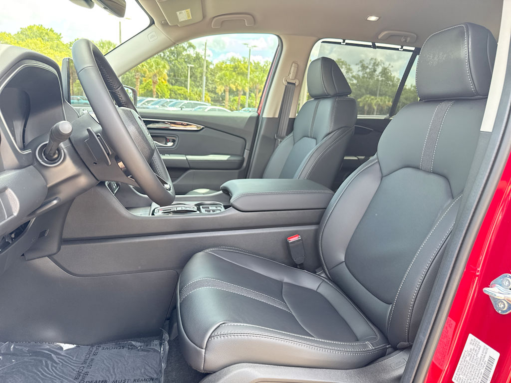 Thumbnail: 2026 Honda Pilot - 10