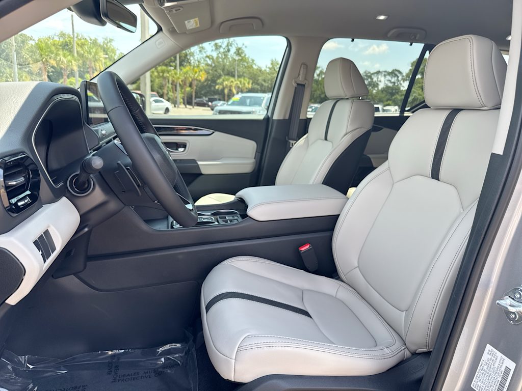 Thumbnail: 2026 Honda Pilot - 9