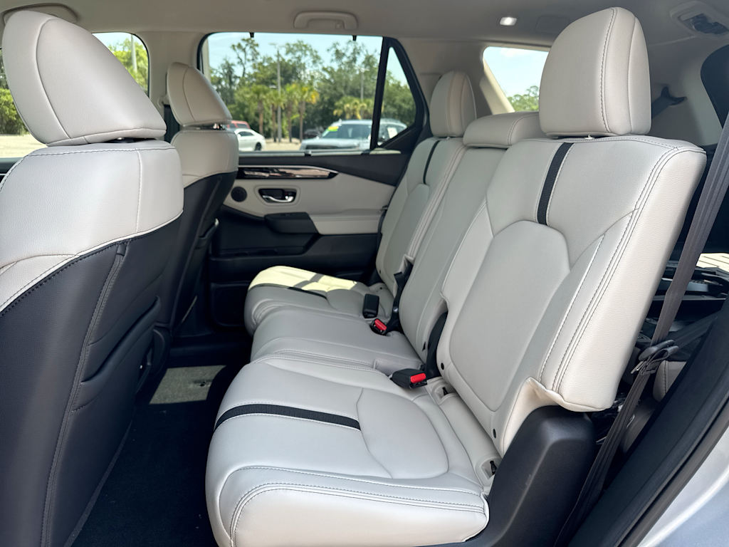 Thumbnail: 2026 Honda Pilot - 11