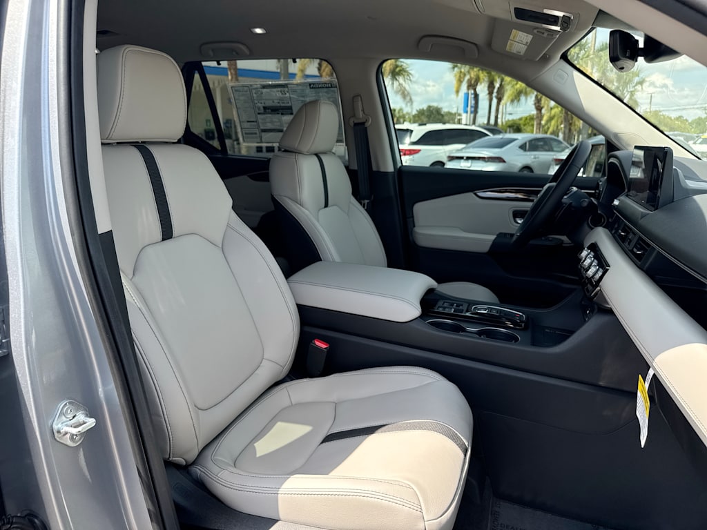 Thumbnail: 2026 Honda Pilot - 10