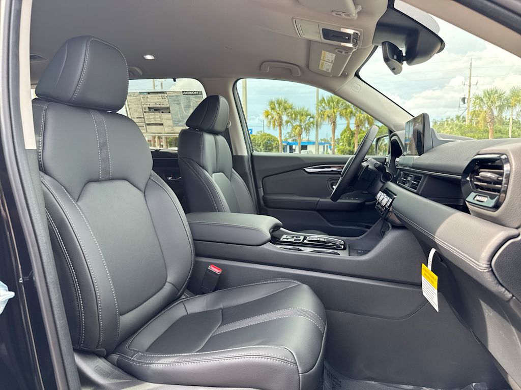 Thumbnail: 2026 Honda Pilot - 10