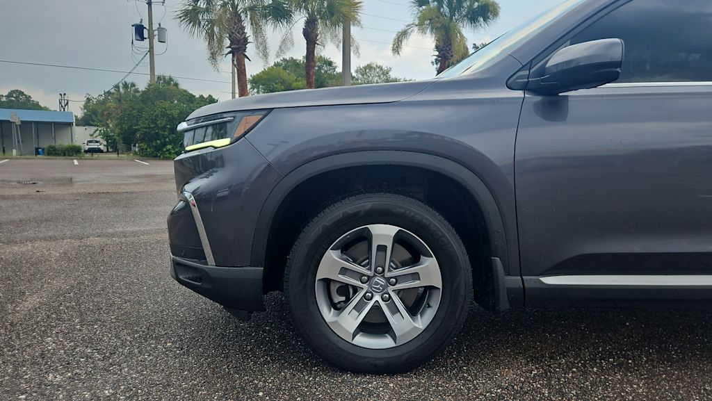 Thumbnail: 2023 Honda Pilot - 7