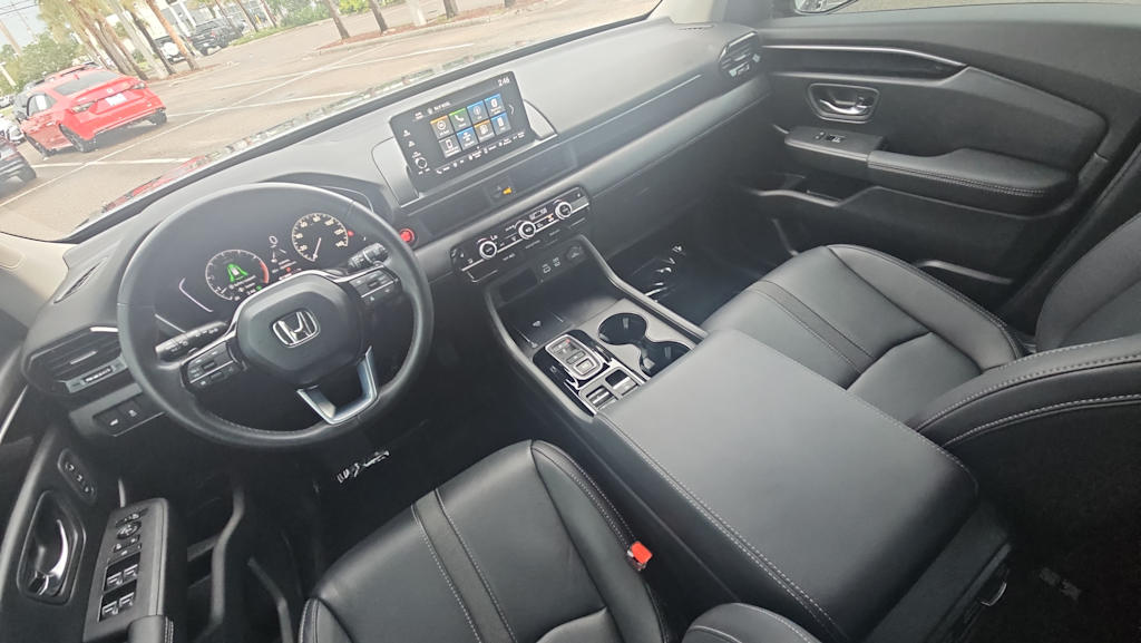 Thumbnail: 2023 Honda Pilot - 9