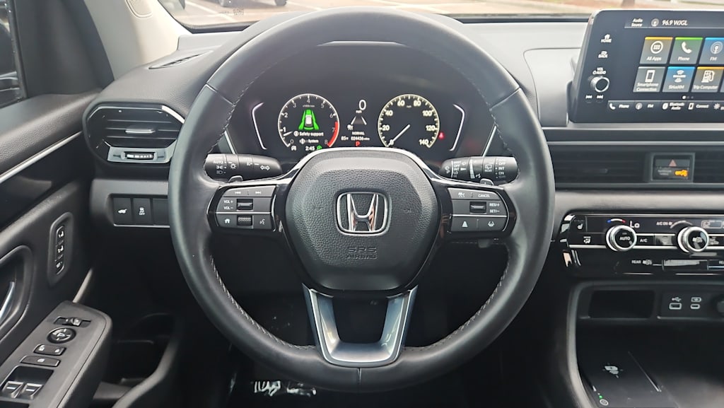 Thumbnail: 2023 Honda Pilot - 2