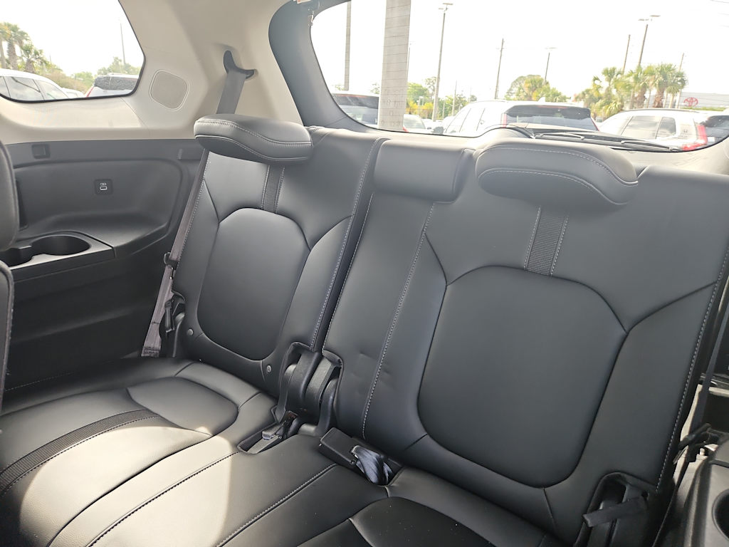 2023 Honda Pilot Touring 27