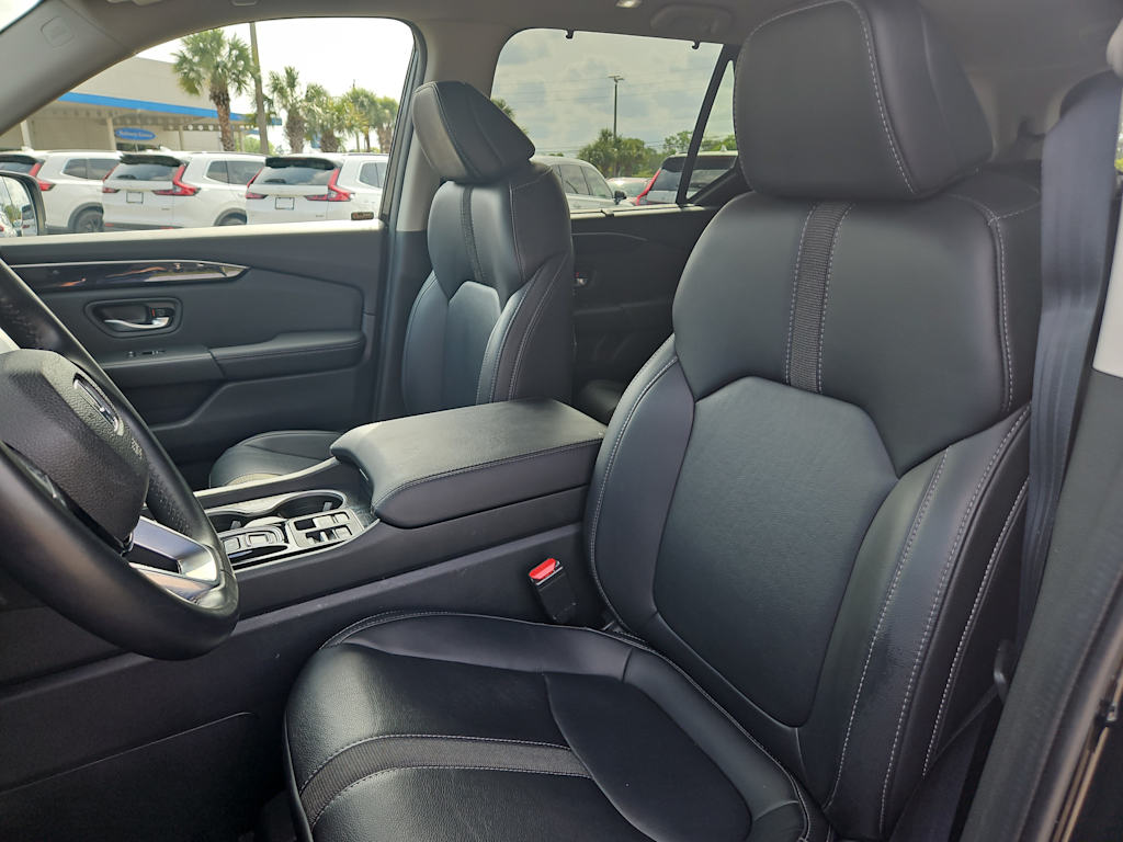 2023 Honda Pilot Touring 9