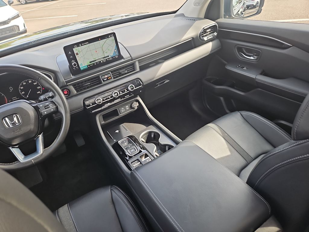 2023 Honda Pilot Touring 8