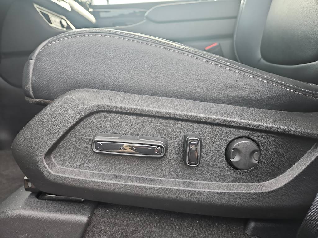 2023 Honda Pilot Touring 21