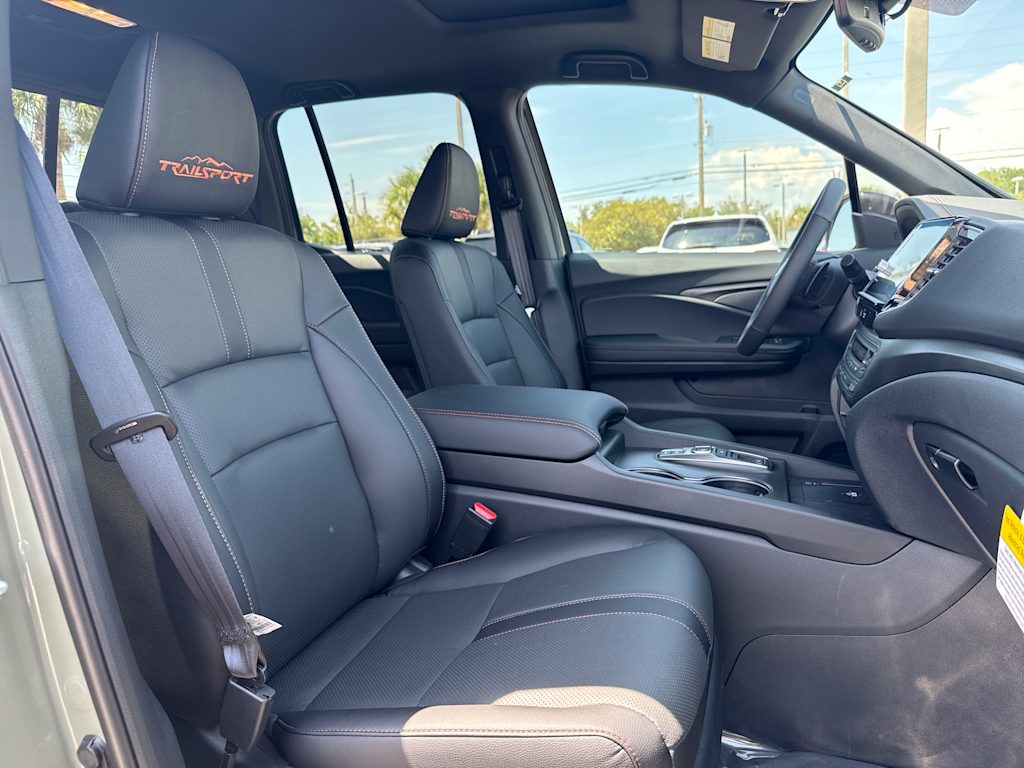 Thumbnail: 2026 Honda Ridgeline - 10
