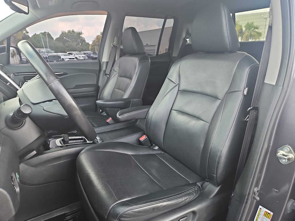 Thumbnail: 2017 Honda Ridgeline - 8