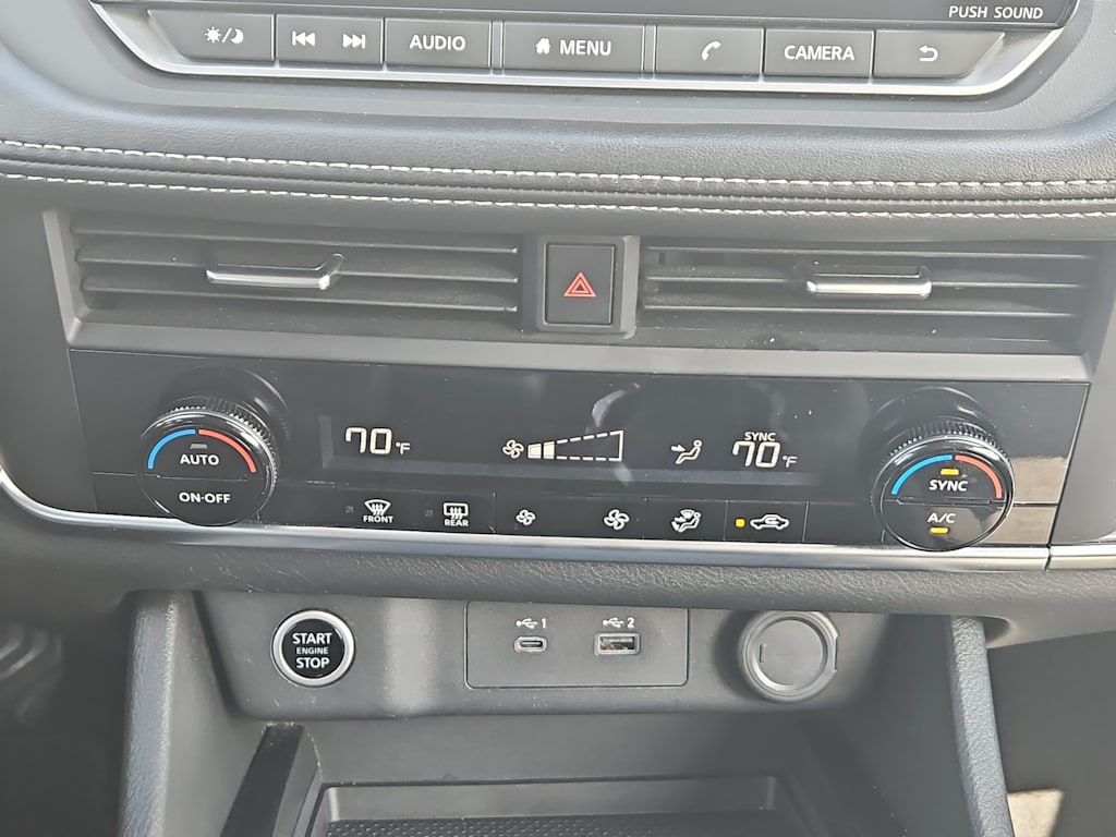 2023 Nissan Rogue SV 23