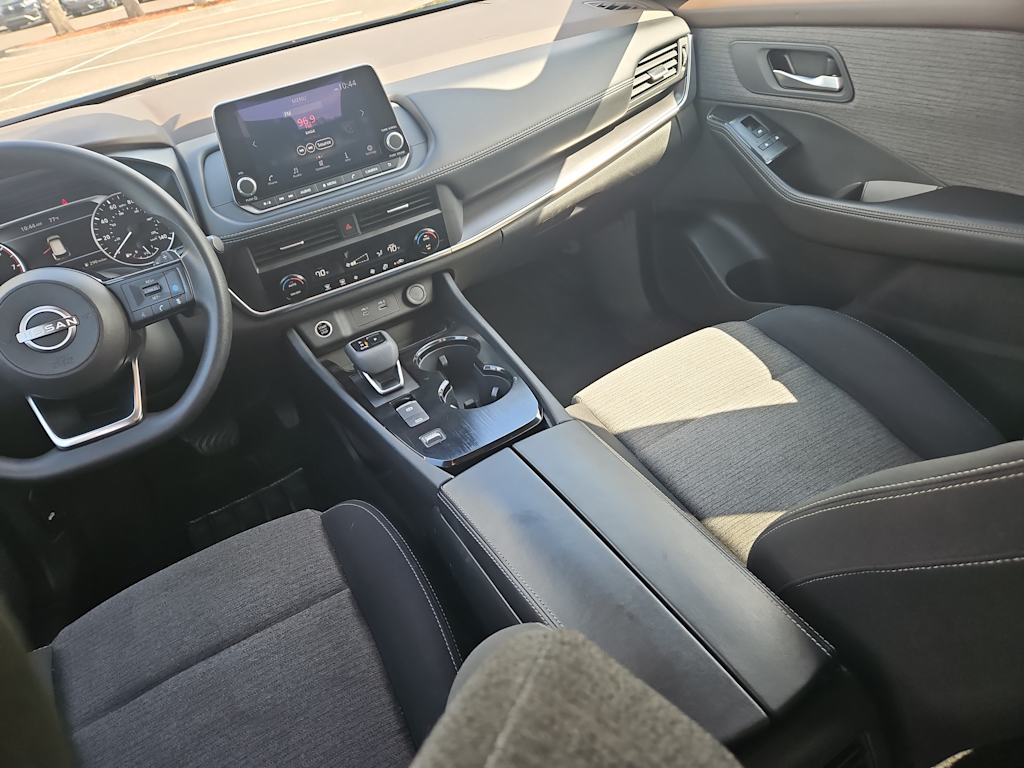 2023 Nissan Rogue SV 7