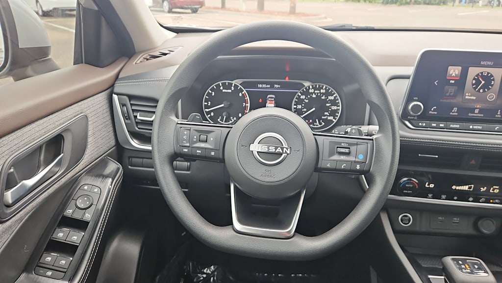 Thumbnail: 2023 Nissan Rogue - 2