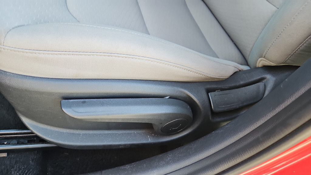 Thumbnail: 2020 Hyundai Elantra - 20