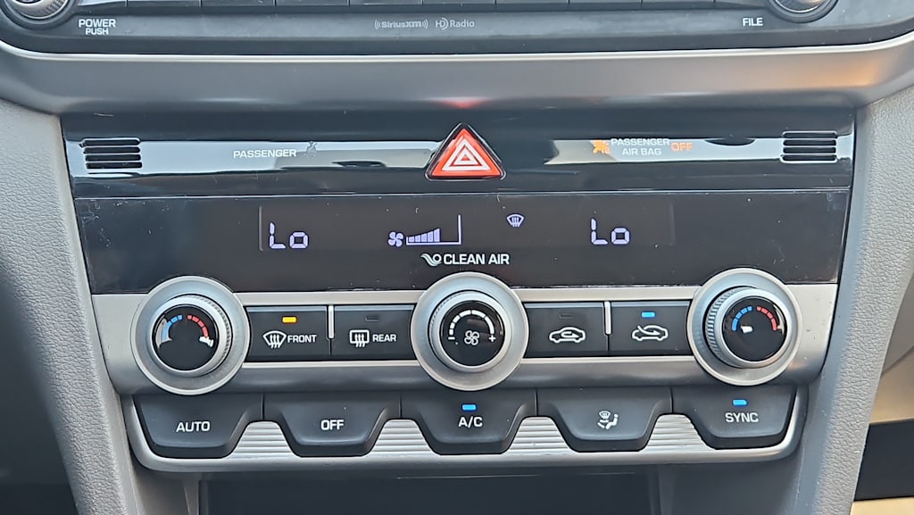 Thumbnail: 2020 Hyundai Elantra - 22