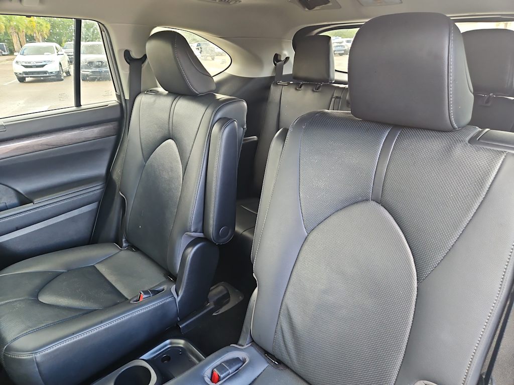 Thumbnail: 2020 Toyota Highlander - 11