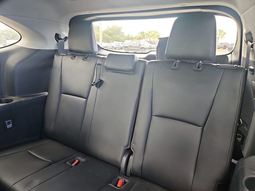 Thumbnail: 2020 Toyota Highlander - 27