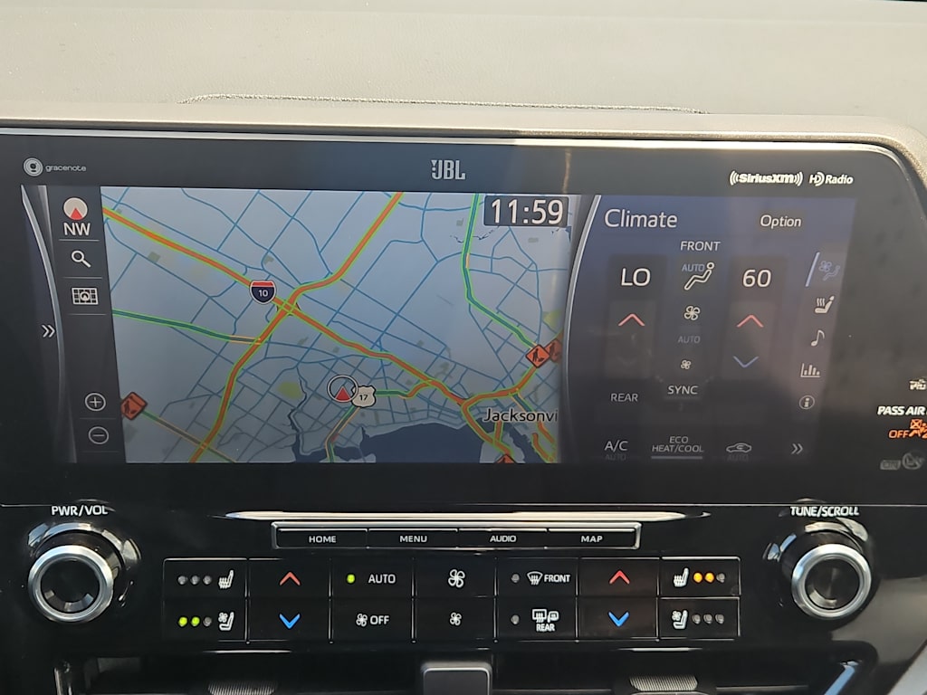 Thumbnail: 2020 Toyota Highlander - 25