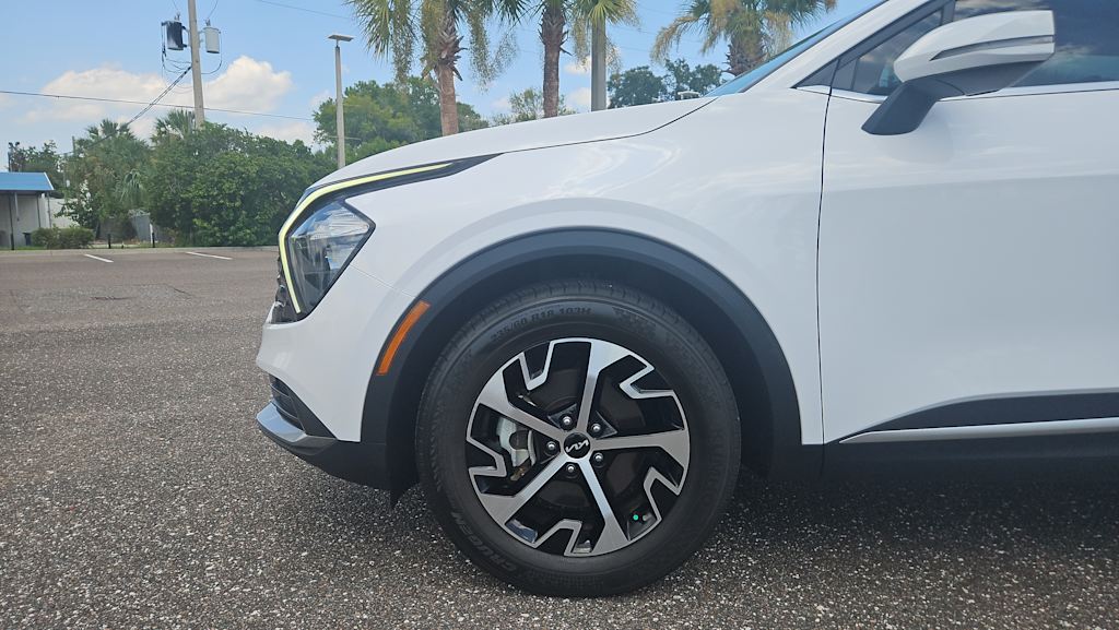 Thumbnail: 2023 Kia Sportage - 6