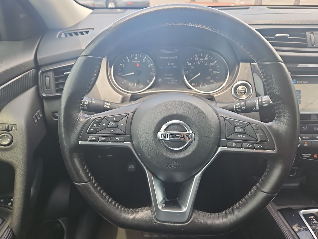 Image 3 of 2017 Nissan Rogue