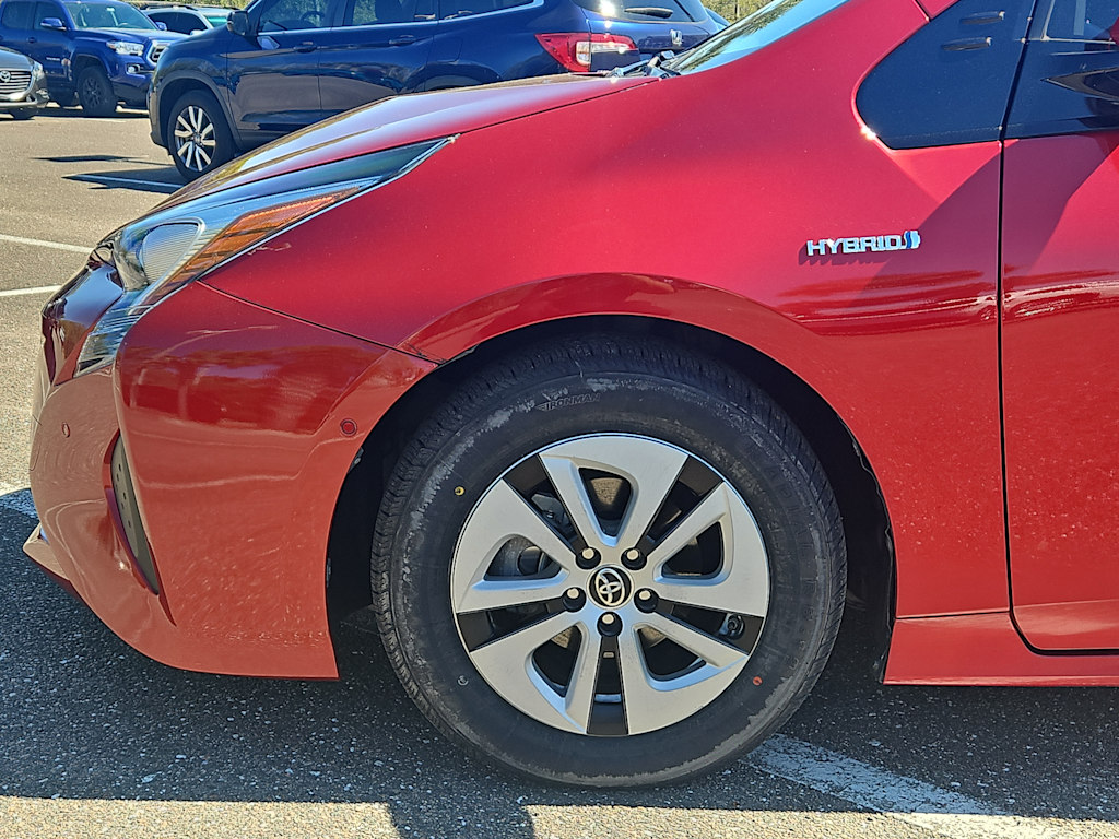 2017 Toyota Prius Four 5