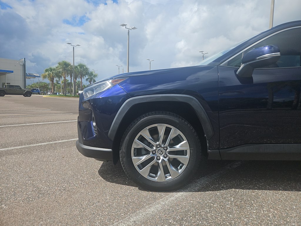 Thumbnail: 2021 Toyota RAV4 - 6