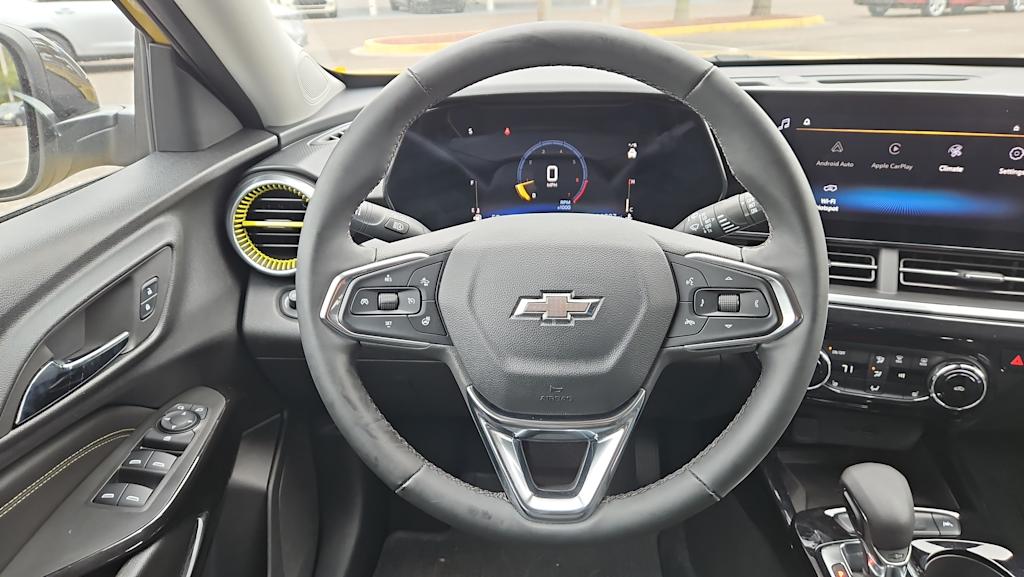 Thumbnail: 2024 Chevrolet Trax - 2