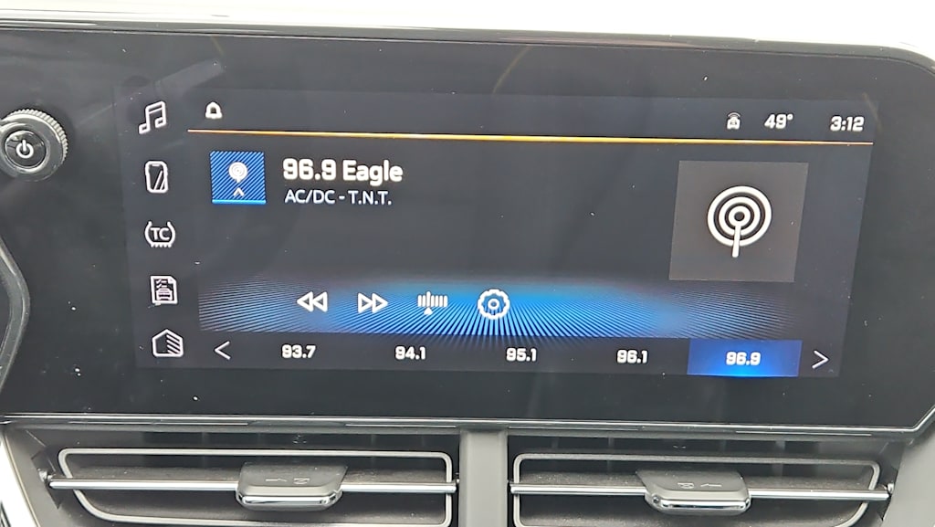 Thumbnail: 2024 Chevrolet Trax - 11