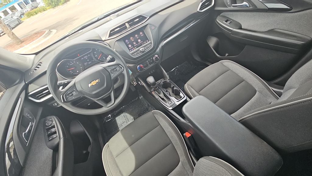 Thumbnail: 2021 Chevrolet TrailBlazer - 8