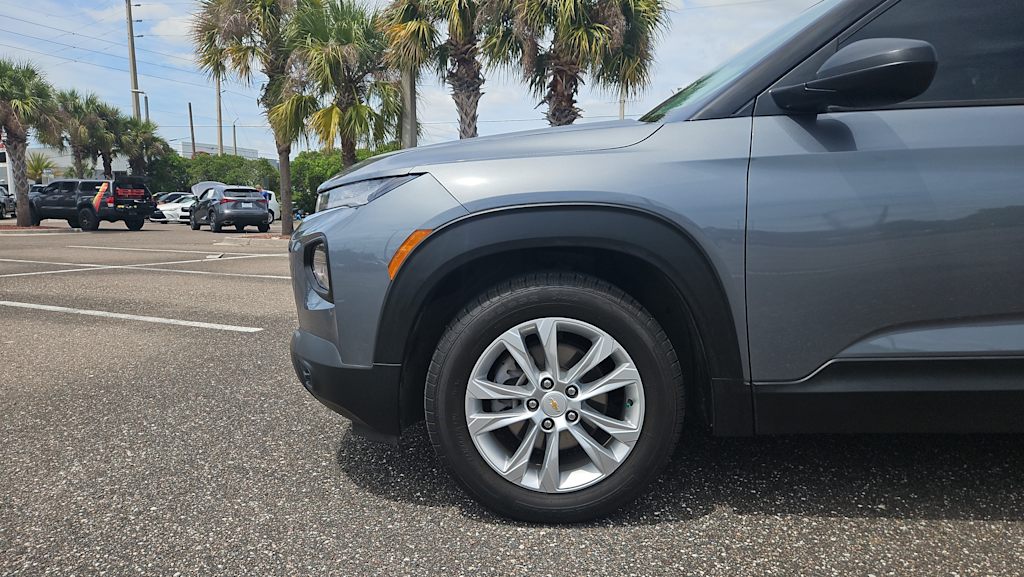 Thumbnail: 2021 Chevrolet TrailBlazer - 6