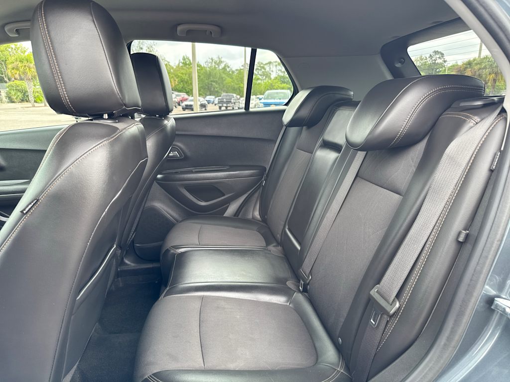 Thumbnail: 2021 Chevrolet Trax - 12