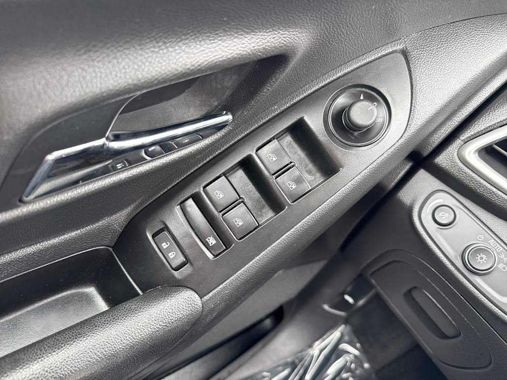 Thumbnail: 2021 Chevrolet Trax - 22