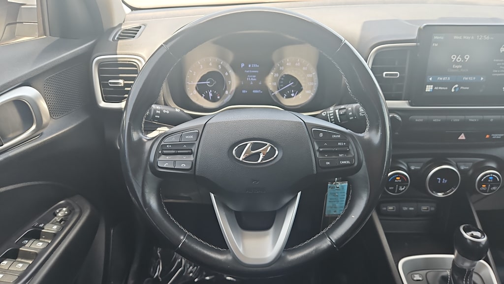 Thumbnail: 2022 Hyundai Venue - 2