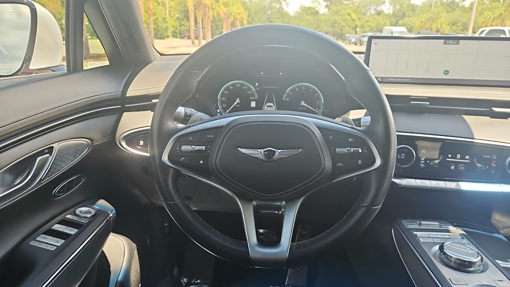 Thumbnail: 2023 Genesis GV70 - 2