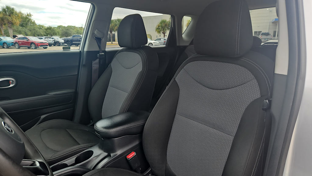 Thumbnail: 2018 Kia Soul - 8