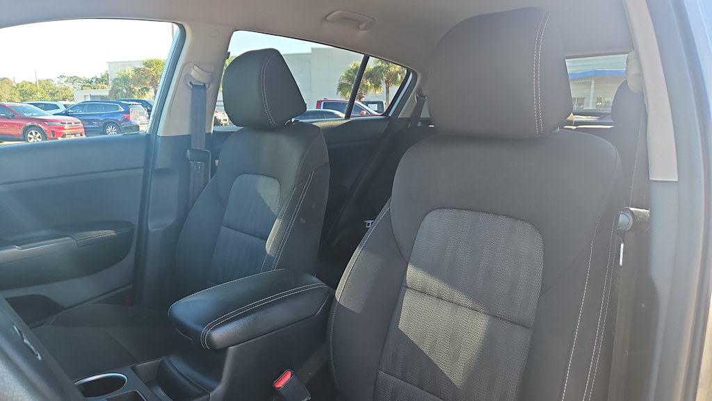 Thumbnail: 2021 Kia Sportage - 9