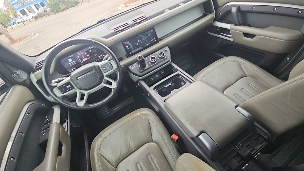 Thumbnail: 2020 Land Rover Defender - 7