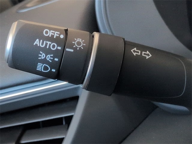 Thumbnail: 2025 Acura TLX - 34