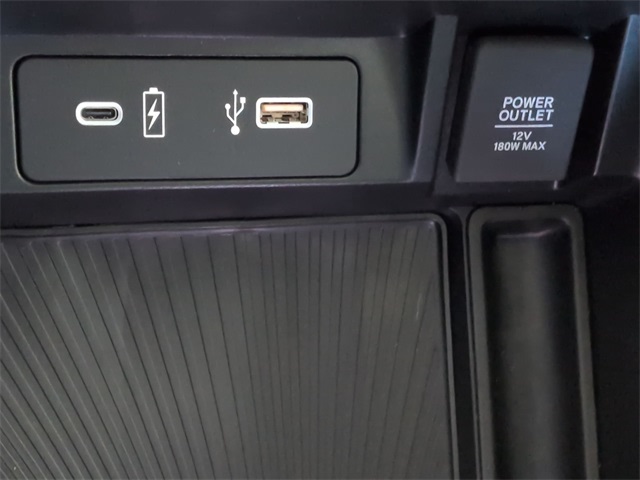 Thumbnail: 2025 Acura TLX - 38