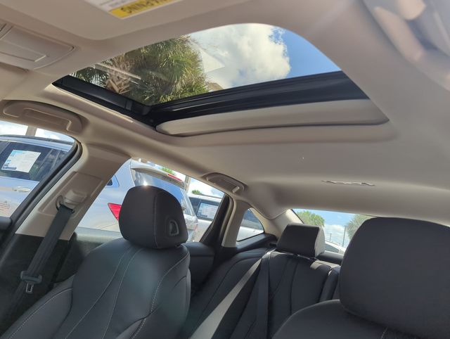 Thumbnail: 2025 Acura TLX - 28