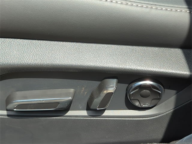 Thumbnail: 2025 Acura TLX - 27