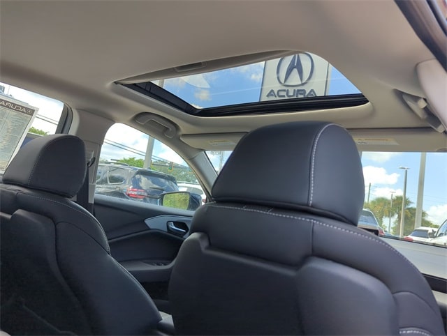 Thumbnail: 2025 Acura TLX - 30