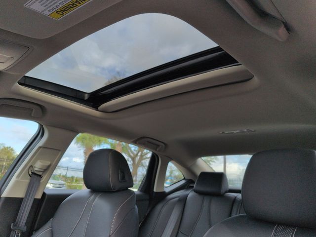 Thumbnail: 2025 Acura TLX - 28