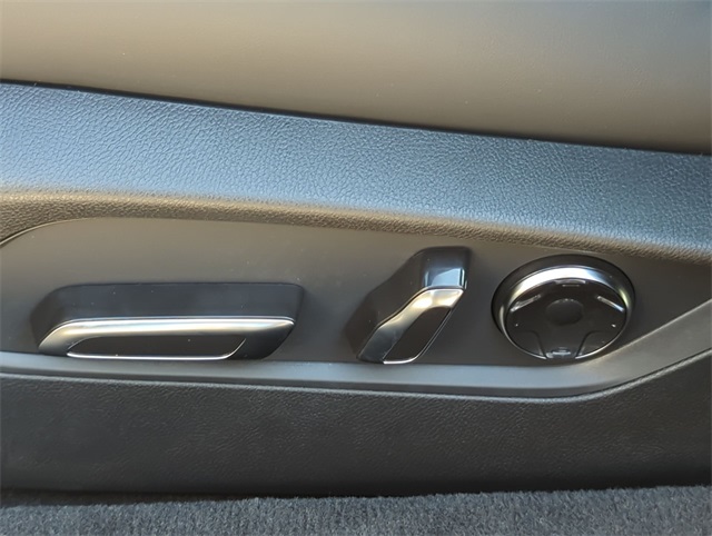 Thumbnail: 2025 Acura TLX - 27