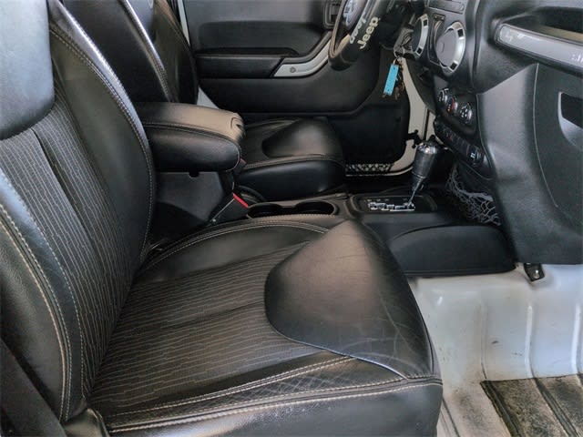 Thumbnail: 2015 Jeep Wrangler - 26