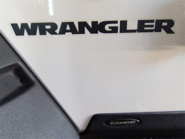 Thumbnail: 2015 Jeep Wrangler - 23