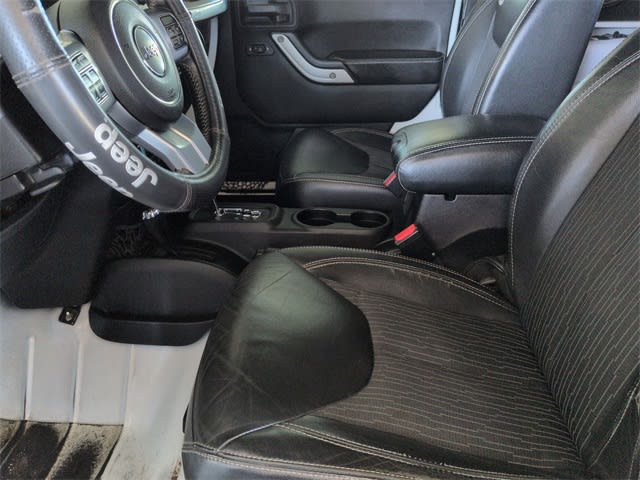 Thumbnail: 2015 Jeep Wrangler - 11