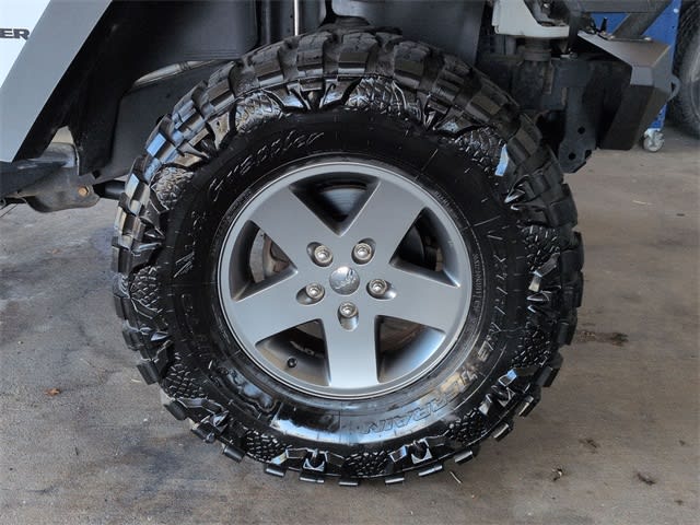 Thumbnail: 2015 Jeep Wrangler - 9