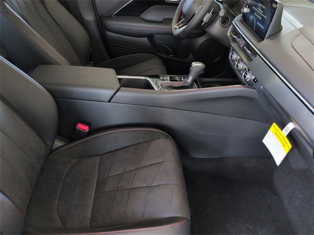 Thumbnail: 2018 Jeep Wrangler - 12