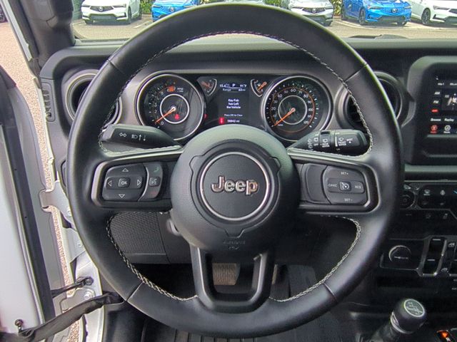 Thumbnail: 2023 Jeep Wrangler - 14